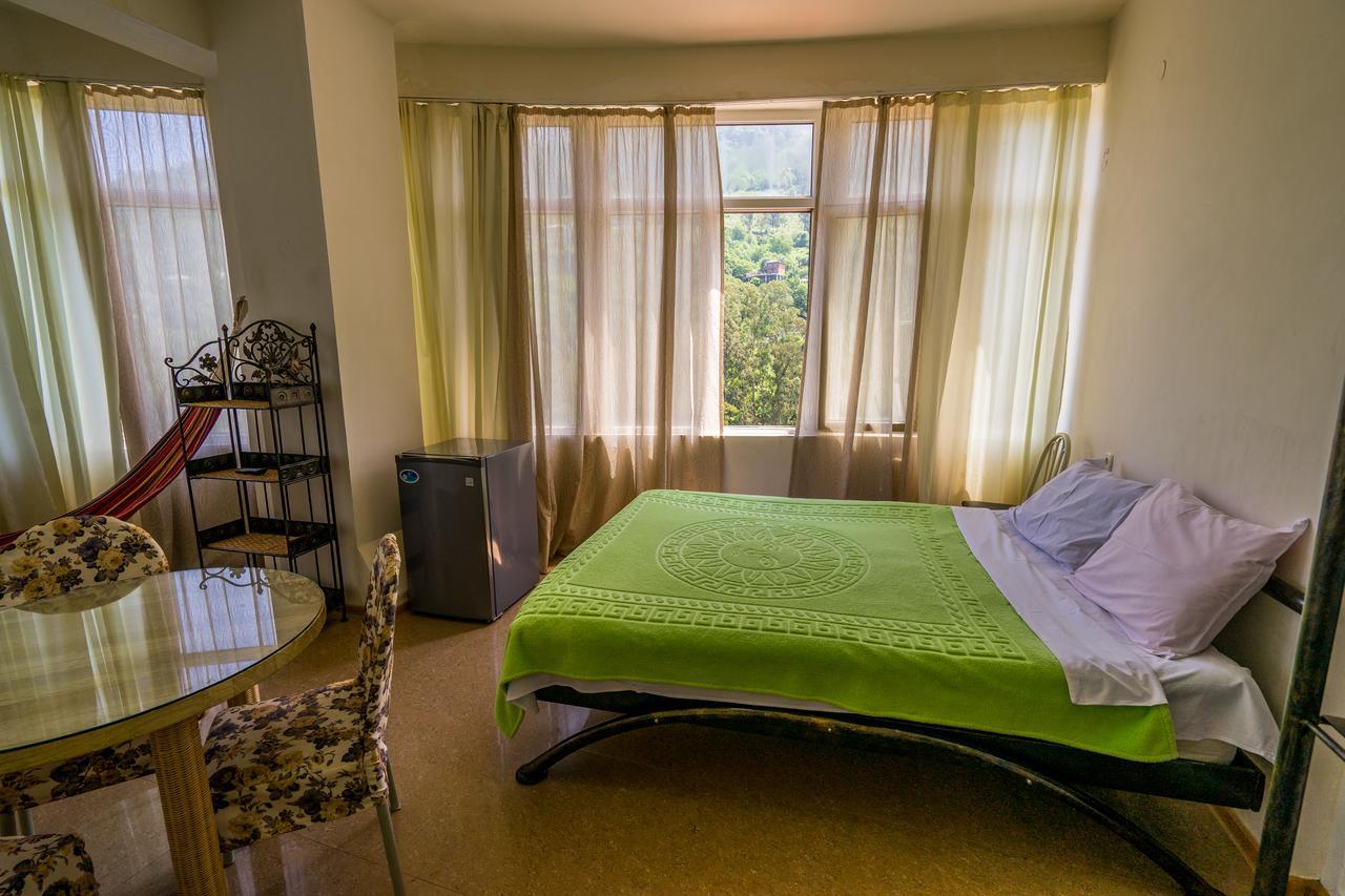 Aniva The Hotel Μπατούμι Εξωτερικό φωτογραφία