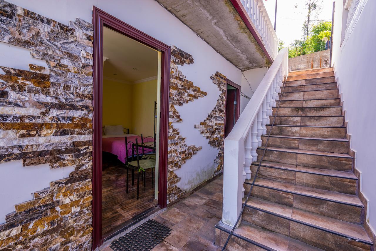 Aniva The Hotel Μπατούμι Εξωτερικό φωτογραφία