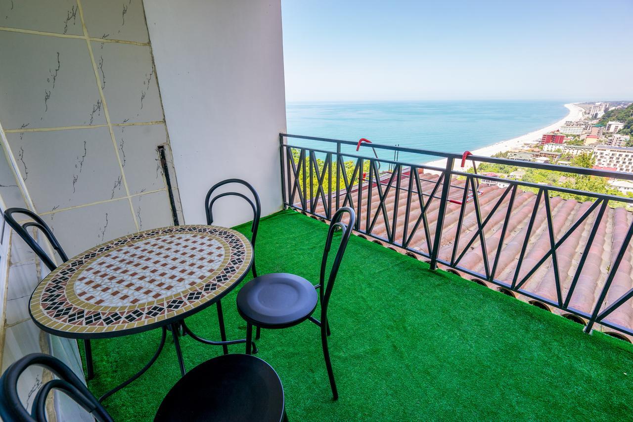 Aniva The Hotel Μπατούμι Εξωτερικό φωτογραφία